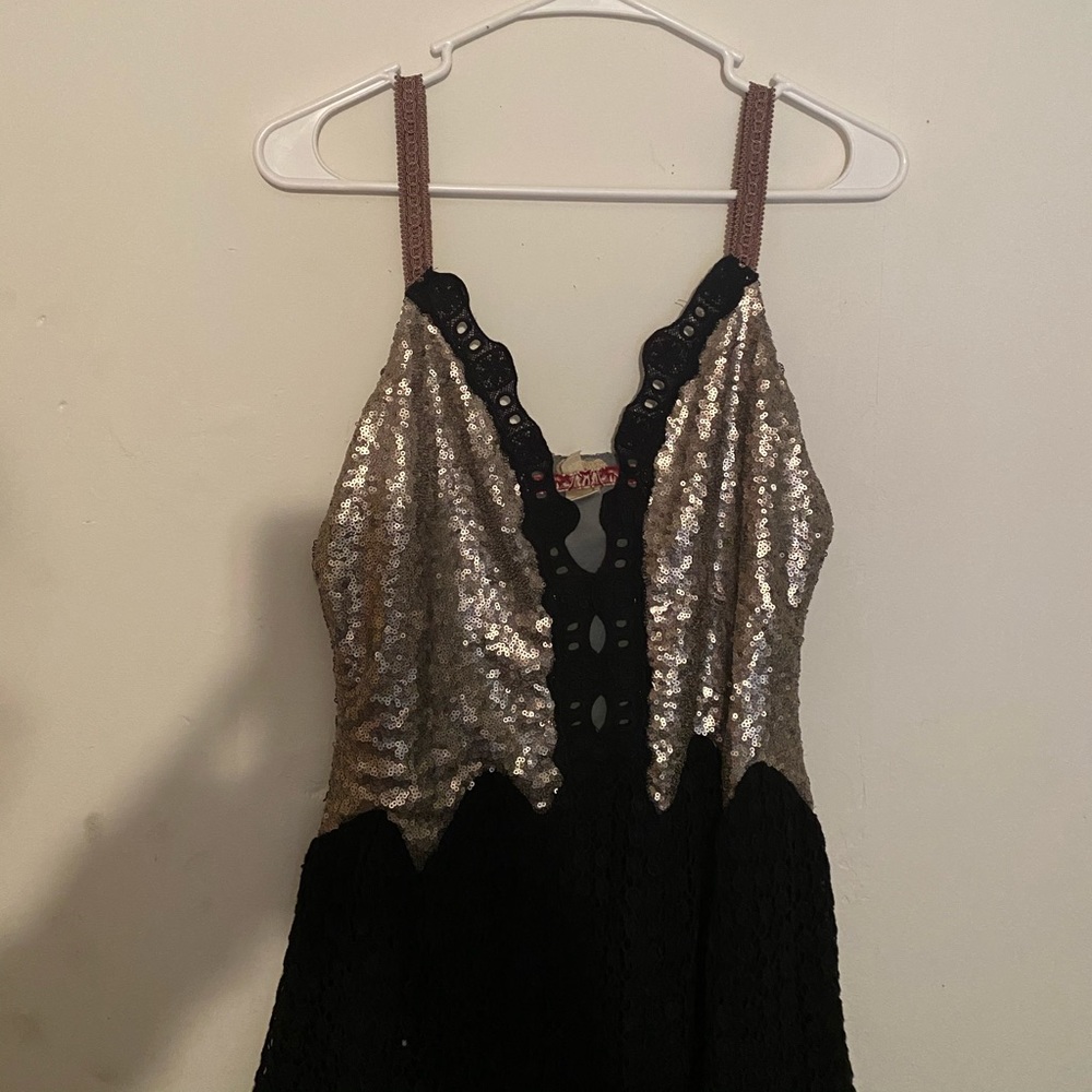 Buckle tank top